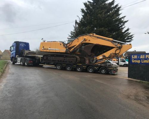 LIEBHERR R944 SOLD TO SCOTLAND