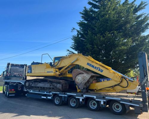 KOMATSU PC210 SOLD TO ST MARTIN