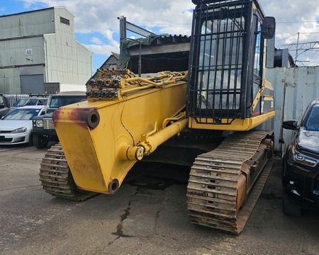 CAT 330 SOLD TO THE USA (ARM SHIPPED SEPERATELY)