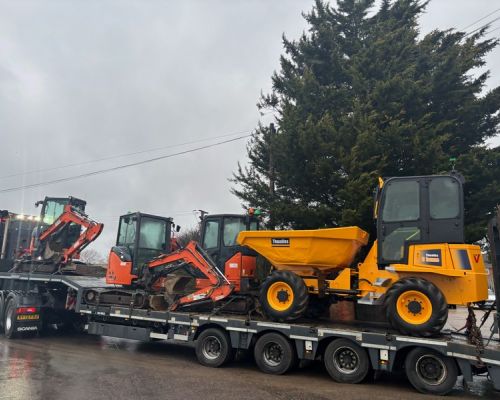 3x Hitachi zx36 and thwaites 6ton cabbed dumper sold to the UK