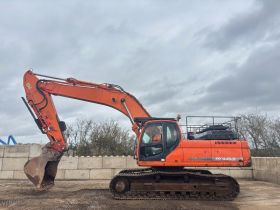 Image of a used Doosan DX340LC