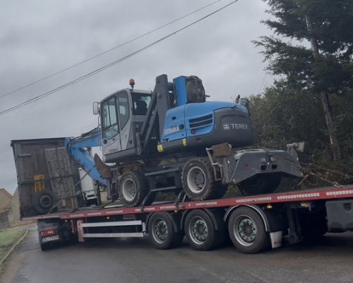 FUCHS MHL320 SOLD TO POLAND