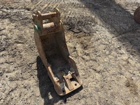 Image of a used Bucket 45mm Pin ( 5 - 8 Ton Excavator) 12 Inch