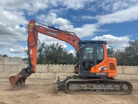 Image of a used Doosan DX140LC-5