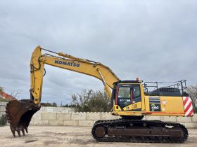 Image of a used Komatsu PC490 LC-10