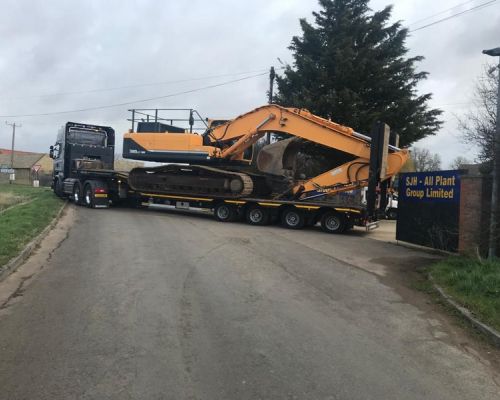 HYUNDAI R380LC SOLD TO UK