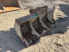 Image of a used Bucket 65mm Pin (12 - 16 Ton Excavator)