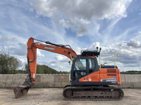 Image of a used Doosan DX140LC-5
