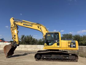 Image of a used Komatsu PC210 LC-8