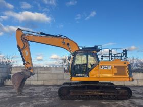 Image of a used JCB 220X L 4F