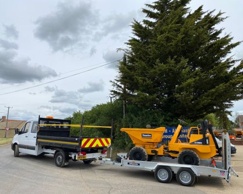 THWAITES 1.5T HIGH TIP SWIVEL DUMPER SOLD TO UK