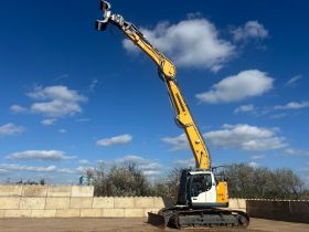 Image of a used Liebherr R926 Compact High Reach Demoliton Excavator 14m Reach