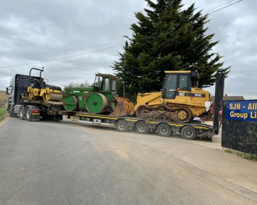 BOMAG BW138 & AVELING BARFORD SOLD TO UK, CAT 963C SOLD TO USA