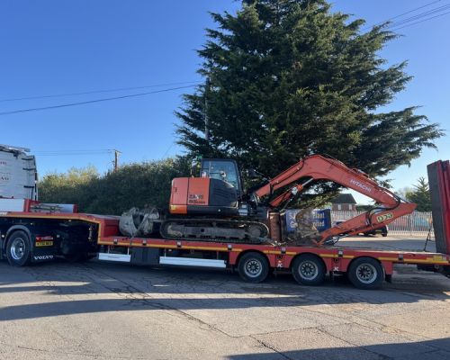 HITACHI ZX85 SOLD TO THE UK