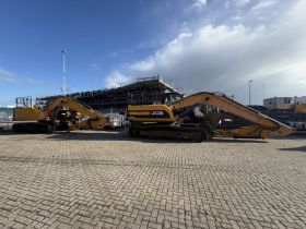JCB 220X AND JCB JS220 SOLD TO JAMAICA