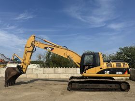 Image of a used Caterpillar 320CL