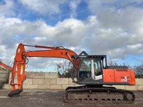 Image of a used Hitachi ZX250 LC-3