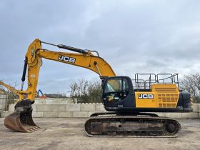 Image of a used JCB JS370 LC T4
