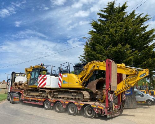 4x KOBELCO SK140'S SOLD TO UK