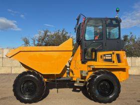 Image of a used Thwaites 9 Ton Straight tip Cabbed Dumper