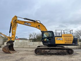 Image of a used JCB JS370 LC T4