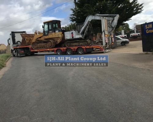 CAT 963C AND HITACHI EX60 SOLD TO UK