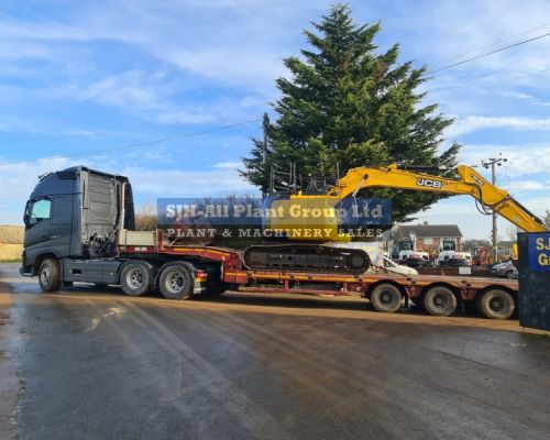 JCB JZ140 SOLD TO UK