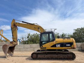 Image of a used Caterpillar 320DL