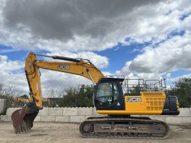 Image of a used JCB JS370 LC