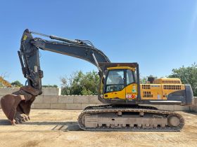 Image of a used Volvo EC360C