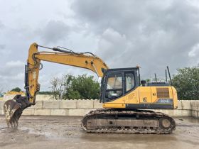 Image of a used Liugong CLG924E