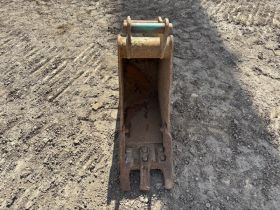 Image of a used Bucket 45mm Pin ( 5 - 8 Ton Excavator) 12 Inch
