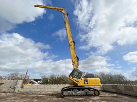Image of a used Komatsu PC490HRD-11 High Reach Demolition Excavator (from £5000 per week )