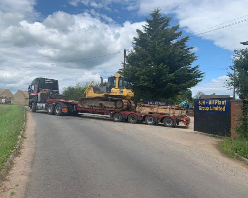 KOMATSU D65 SOLD TO HOLLAND