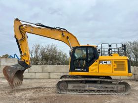 Image of a used JCB 220X L 4F