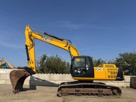 Image of a used JCB JS240 LC