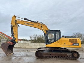 Image of a used Liugong CLG 930E