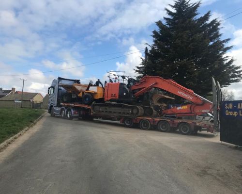 HITACHI ZX225 SOLD TO IRELAND
