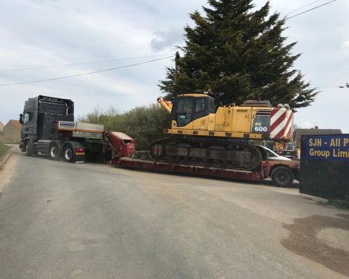 KOMATSU PC600 SOLD TO VIETNAM