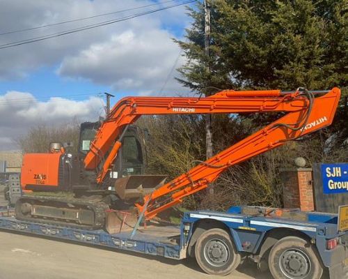 HITACHI ZX70 9M LONG/RIVER REACH SOLD TO FRANCE
