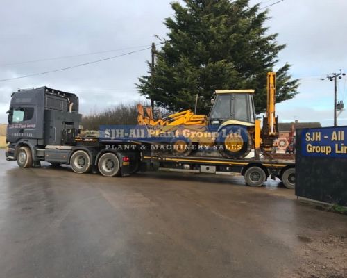 JCB 3CX SOLD TO UK