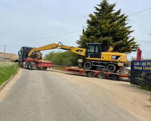 CAT M322D SOLD TO A CUSTOMER IN THE UK