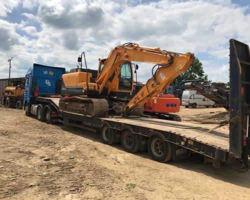 HYUNDAI R140LC SOLD TO SCOTLAND