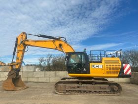 Image of a used JCB JS370 LC T4