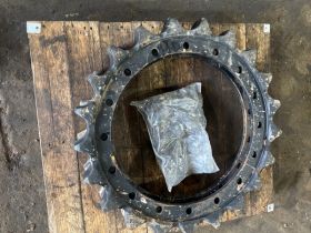 Image of a used SET OF SPROCKETS TO SUIT 18-22 TON EXCAVATOR UNUSED