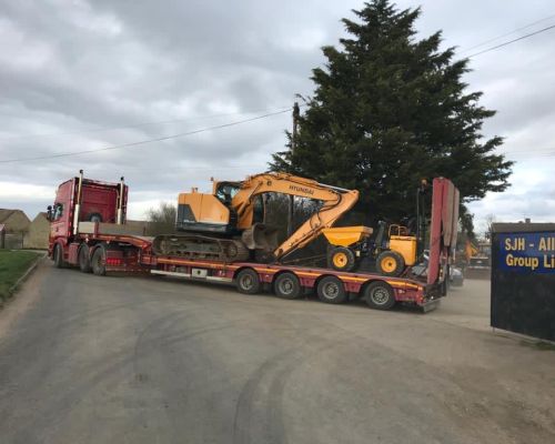 HYUNDAI R125 & JCB 1T DUMPER SOLD TO UK