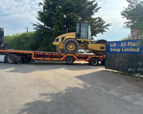 CAT CS-563 ROLLER SOLD TO CZECH REPUBLIC