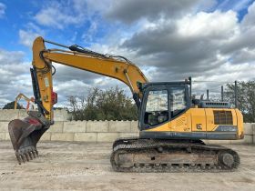 Image of a used Liugong CLG924E